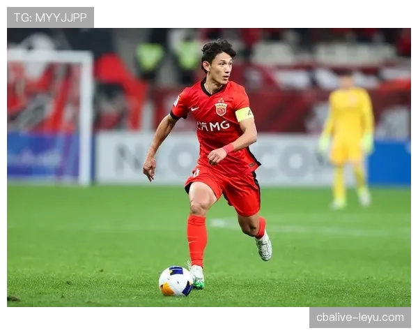 亚冠联赛半决赛激战正酣，劲旅角逐决赛席位