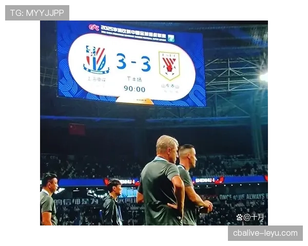 格纳布里速度与技术闪耀赛场,助球队状态回升全力争冠 格纳布里速度与技术闪耀赛场,助球队状态回升全力争冠